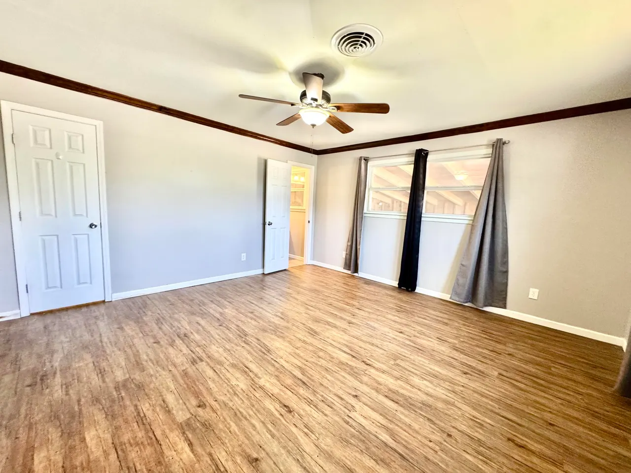 Photo 14 — 4402 28th Street, Lubbock, TX 79410