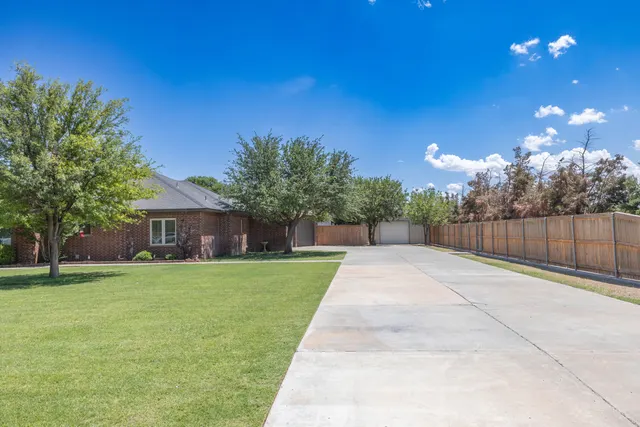 Photo 3 — 8117 County Road 7610, Wolfforth, TX 79382