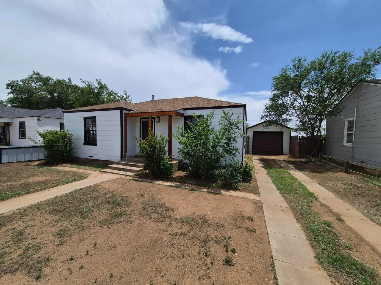 Front exterior — 1618 9th Street, Levelland, TX 79336