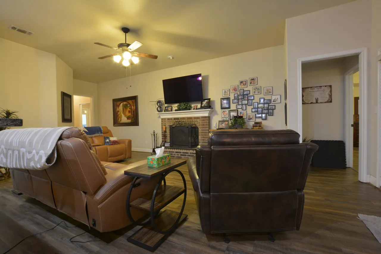 Photo 5 — 7044 95th Street, Lubbock, TX 79424