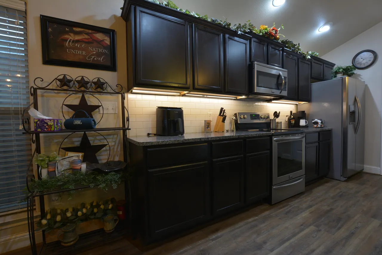 Photo 8 — 7044 95th Street, Lubbock, TX 79424