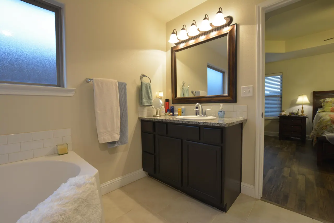 Photo 13 — 7044 95th Street, Lubbock, TX 79424