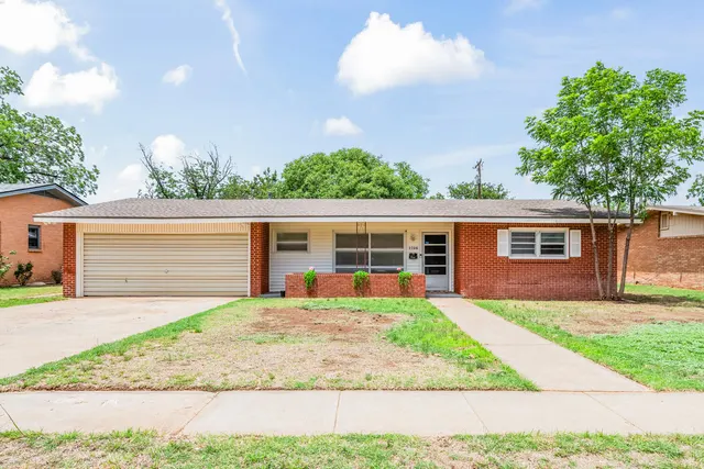 Front exterior — 2706 38th Street, Lubbock, TX 79413
