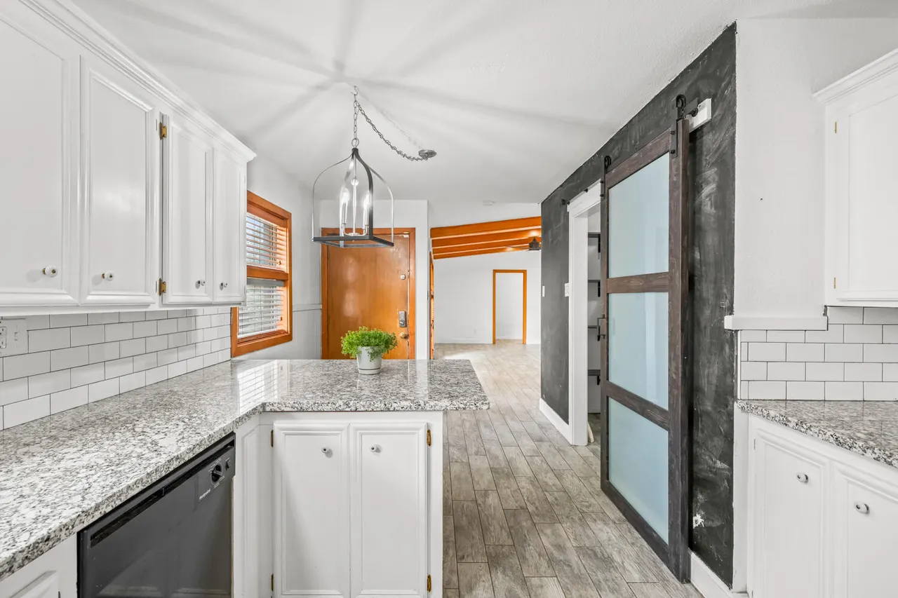 Photo 14 — 2706 38th Street, Lubbock, TX 79413