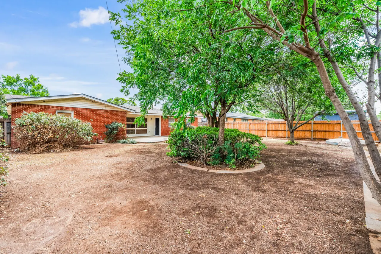 Photo 34 — 2706 38th Street, Lubbock, TX 79413