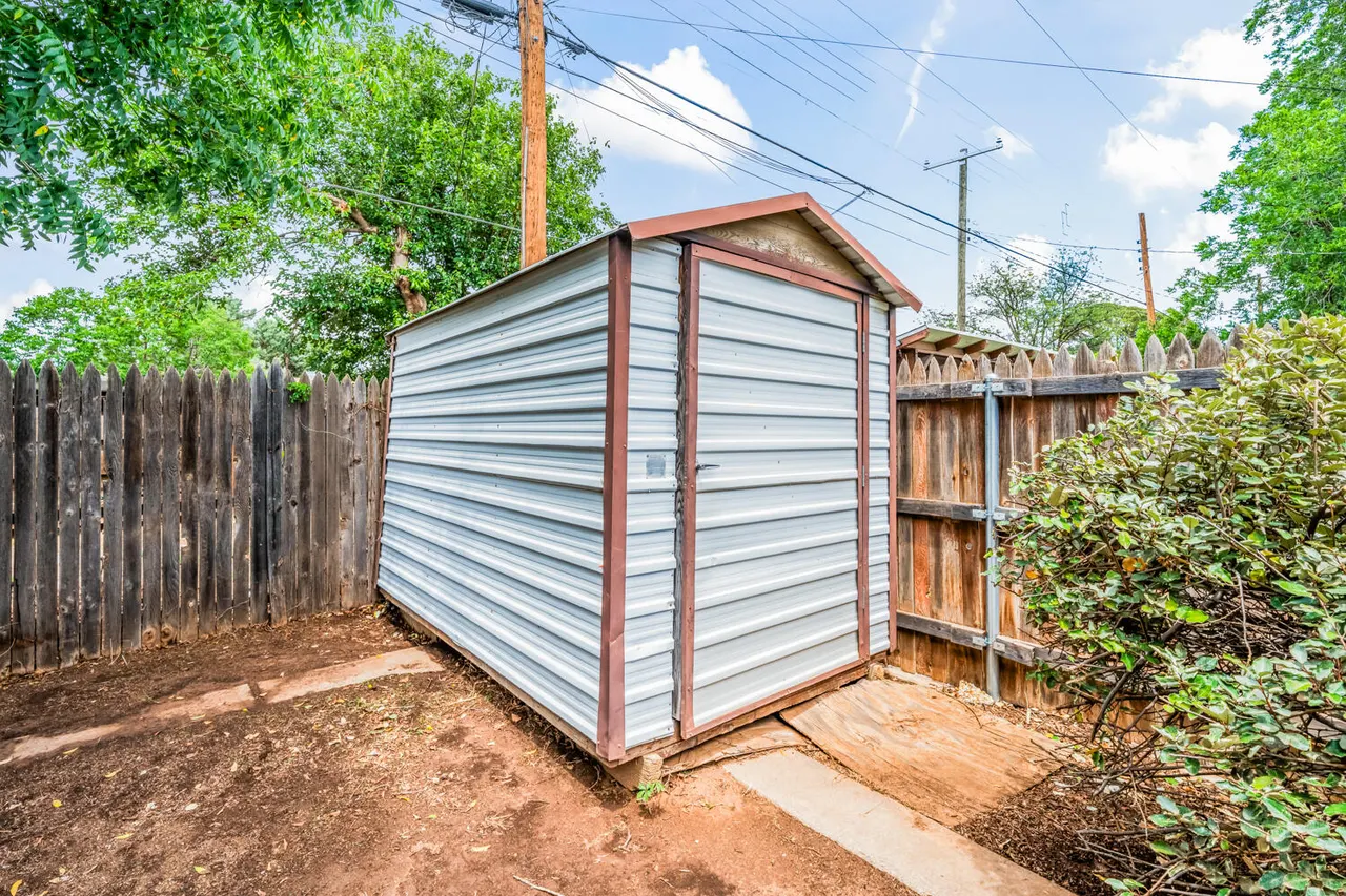 Photo 35 — 2706 38th Street, Lubbock, TX 79413