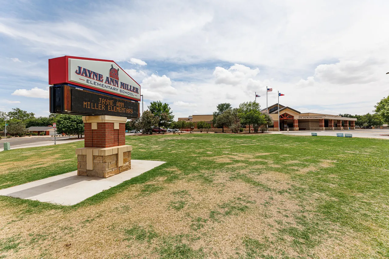Photo 74 — 6218 Louisville Drive, Lubbock, TX 79413