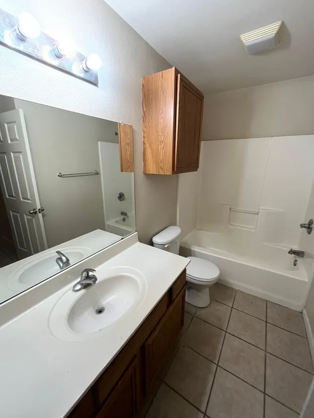 Photo 8 — 5420 Harvard Street, Lubbock, TX 79416