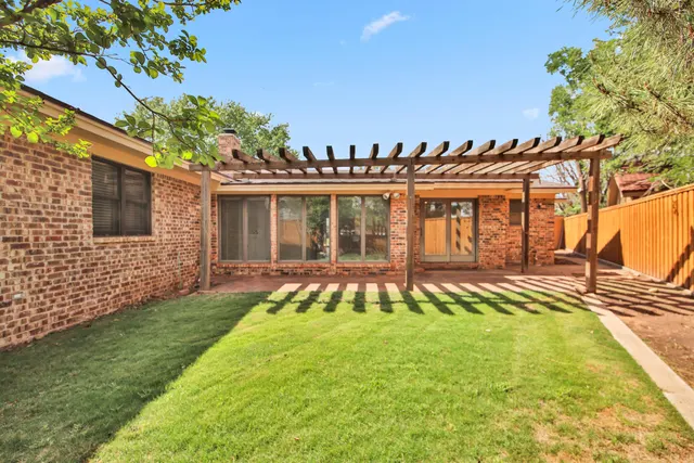 Photo 2 — 3407 68th Drive, Lubbock, TX 79413