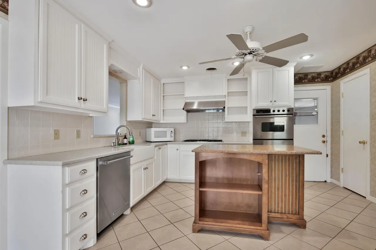 Photo 11 — 3407 68th Drive, Lubbock, TX 79413