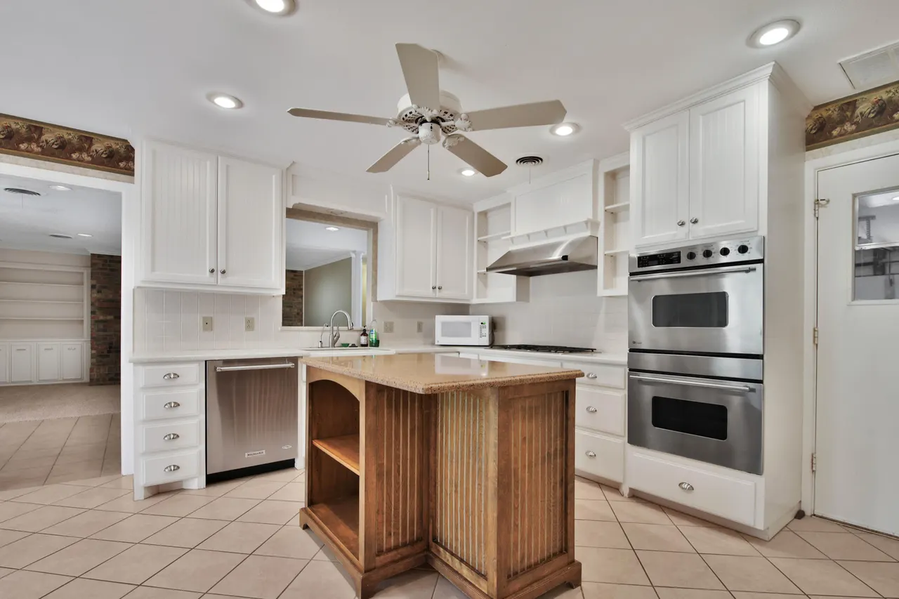 Photo 12 — 3407 68th Drive, Lubbock, TX 79413