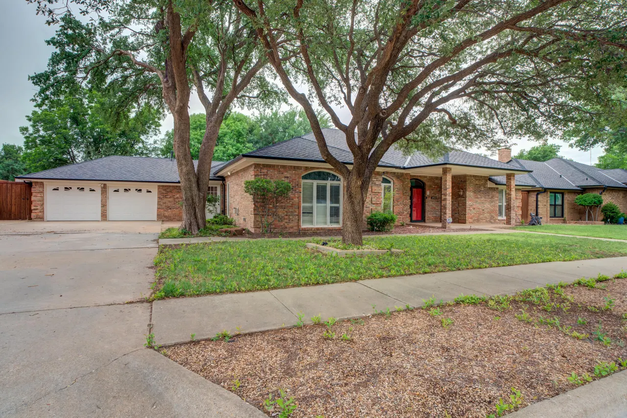Photo 4 — 4913 76th Street, Lubbock, TX 79424