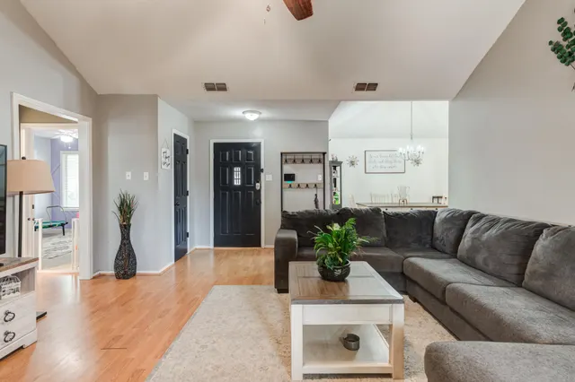 Photo 4 — 5727 92nd Street, Lubbock, TX 79424