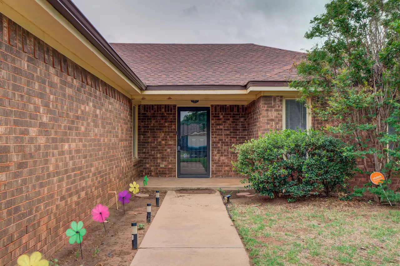 Photo 3 — 5727 92nd Street, Lubbock, TX 79424
