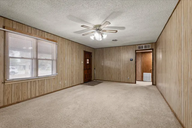 Photo 3 — 1206 Avenue J, Levelland, TX 79336