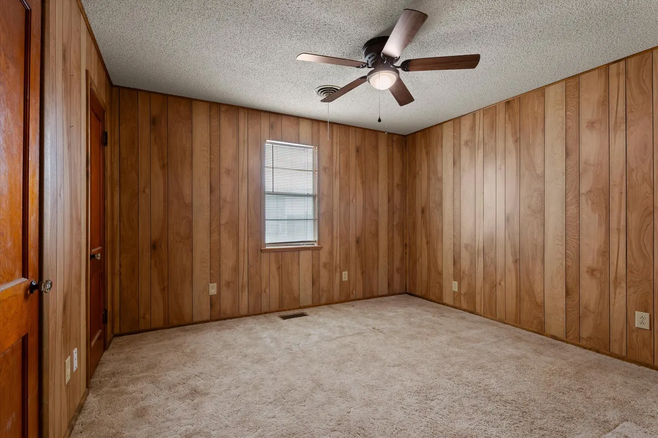 Photo 17 — 1206 Avenue J, Levelland, TX 79336