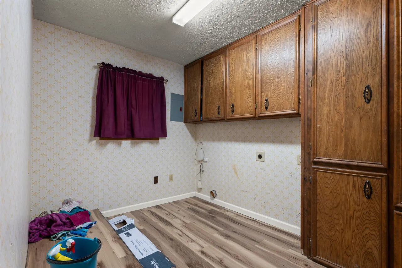 Photo 19 — 1206 Avenue J, Levelland, TX 79336