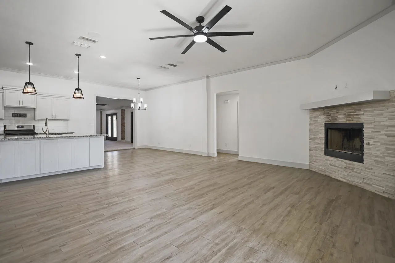 Photo 15 — 1305 Dover Lane, Wolfforth, TX 79382