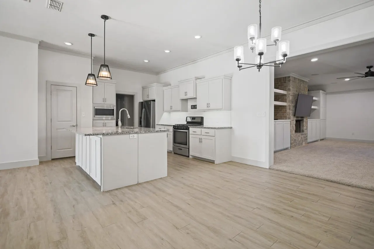 Photo 9 — 1305 Dover Lane, Wolfforth, TX 79382
