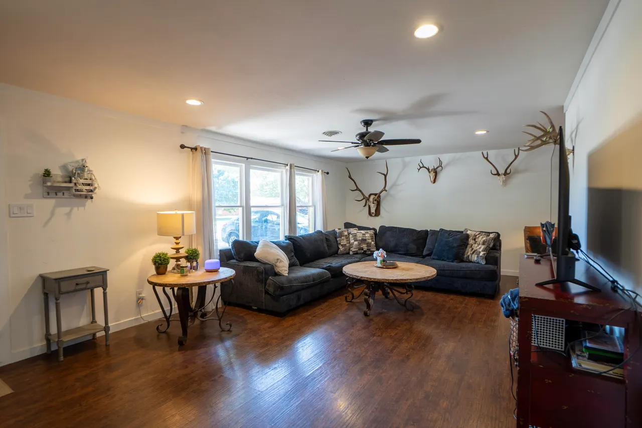 Photo 4 — 3604 48th Street, Lubbock, TX 79413