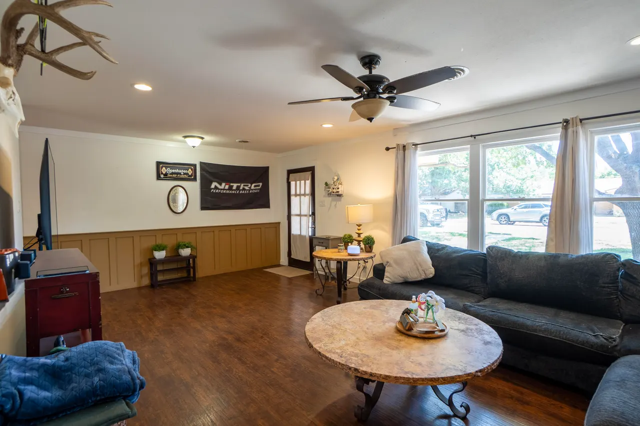 Photo 5 — 3604 48th Street, Lubbock, TX 79413
