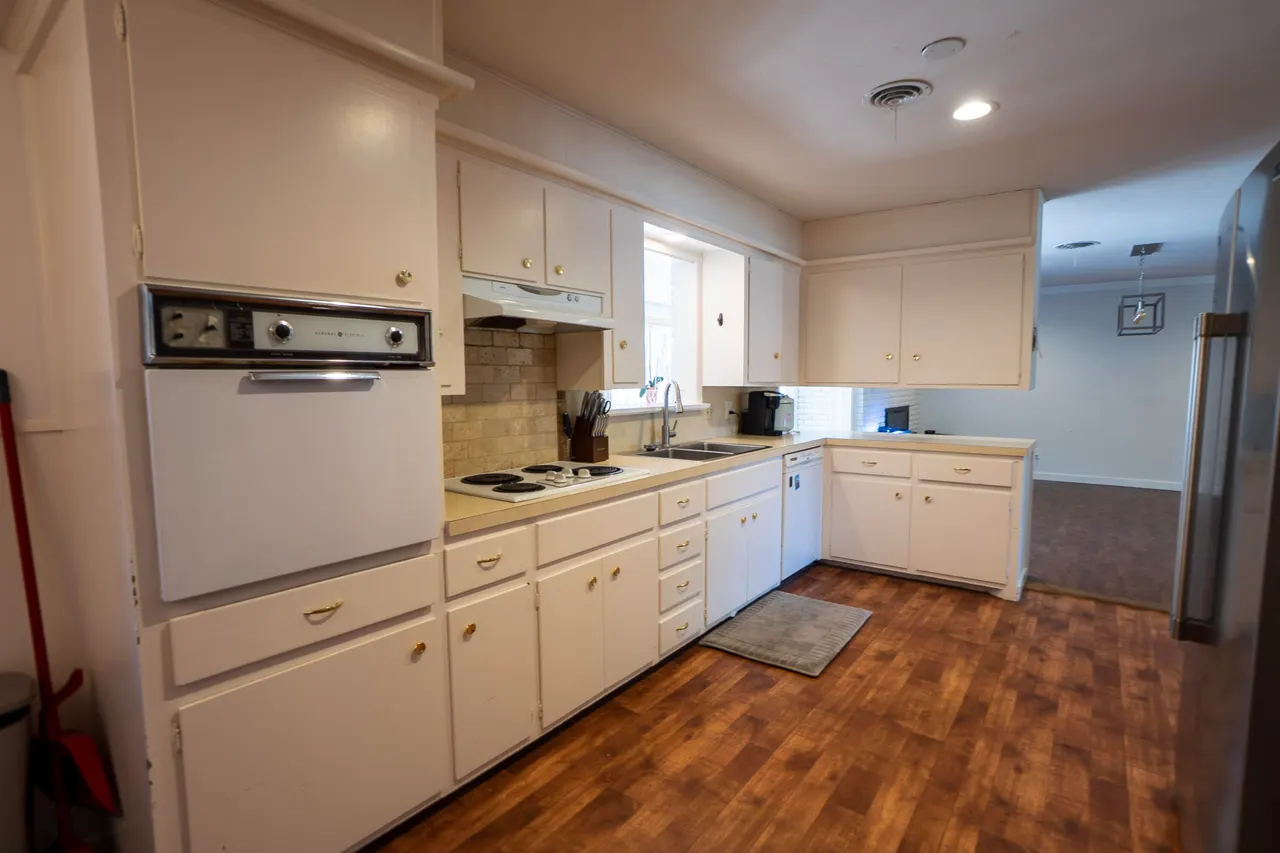 Photo 9 — 3604 48th Street, Lubbock, TX 79413