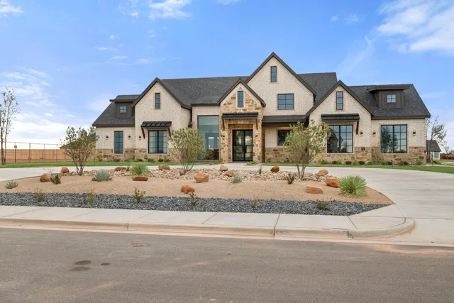 Photo 3 — 2902 151st Street, Lubbock, TX 79423