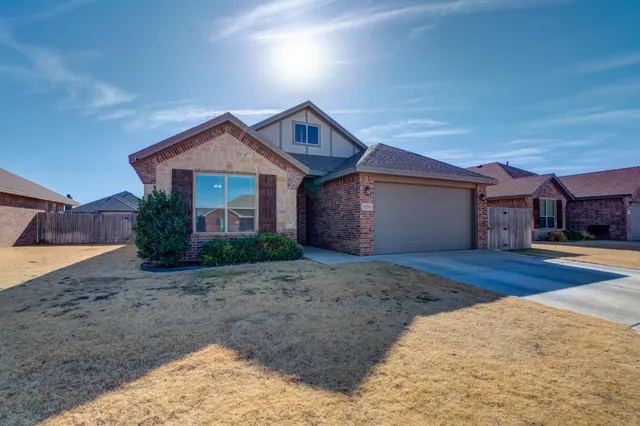 Photo 6 — 5219 Kemper Street, Lubbock, TX 79416