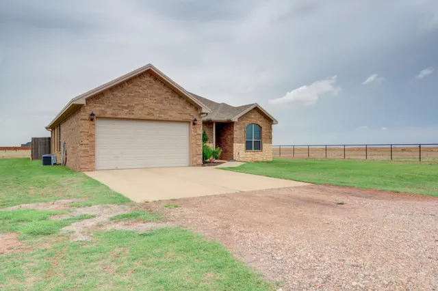 Photo 7 — 1194 Farm To Market Road 211, Wilson, TX 79381