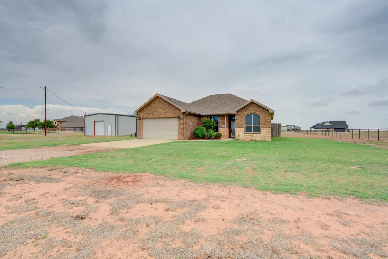 Photo 8 — 1194 Farm To Market Road 211, Wilson, TX 79381