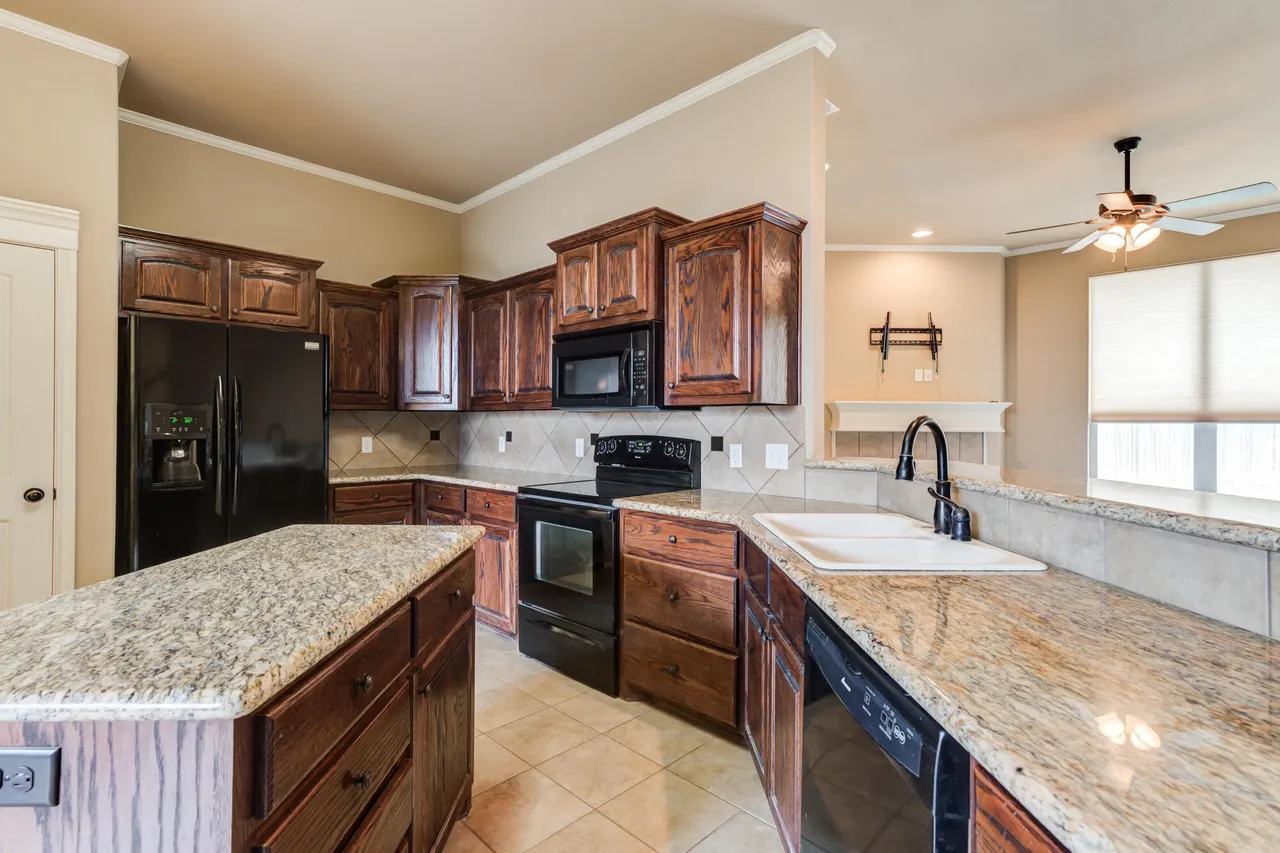 Photo 2 — 1194 Farm To Market Road 211, Wilson, TX 79381