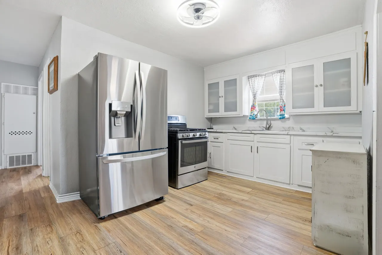 Photo 4 — 2104 W 26th Street, Plainview, TX 79072