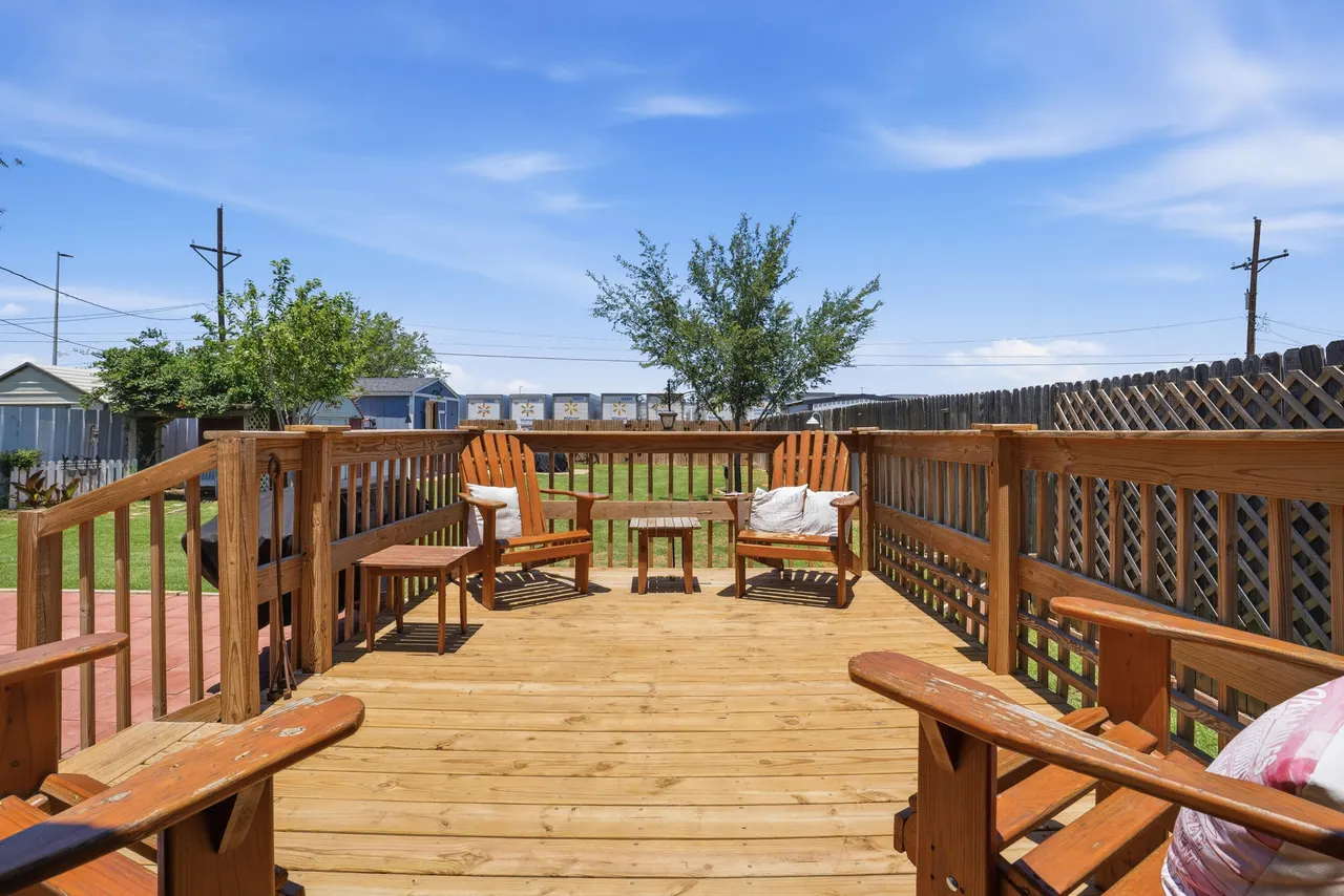 Photo 16 — 2104 W 26th Street, Plainview, TX 79072