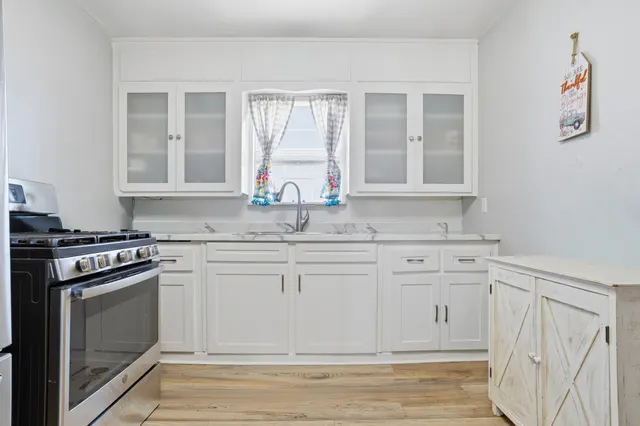 Photo 5 — 2104 W 26th Street, Plainview, TX 79072