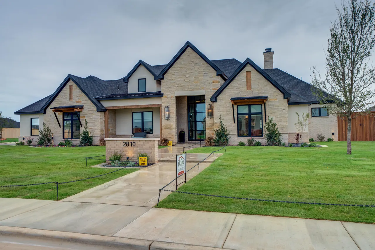 Photo 4 — 2810 151st Street, Lubbock, TX 79423