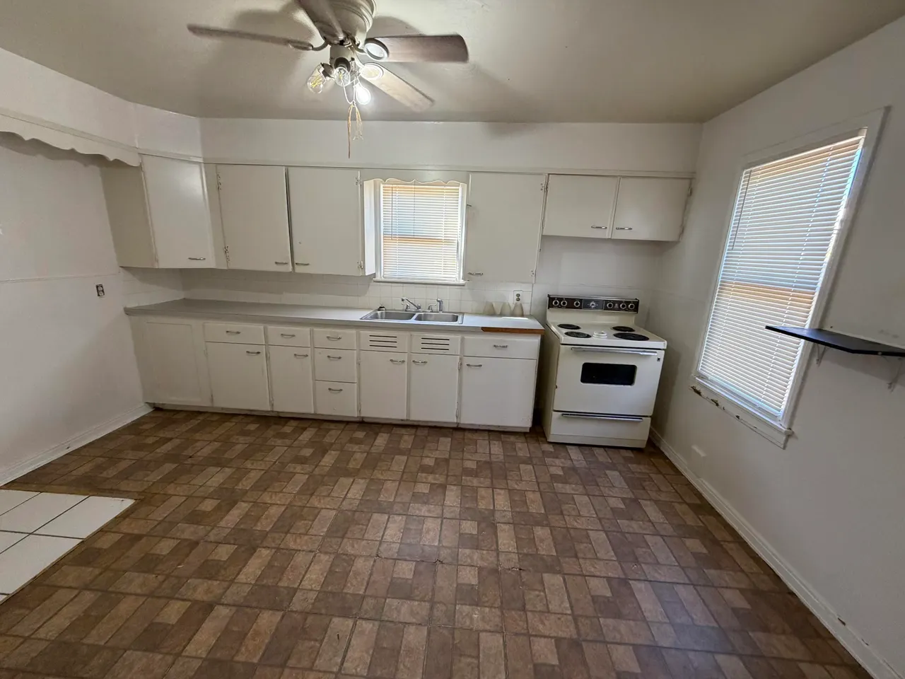Photo 5 — 2709 41st Street, Lubbock, TX 79413