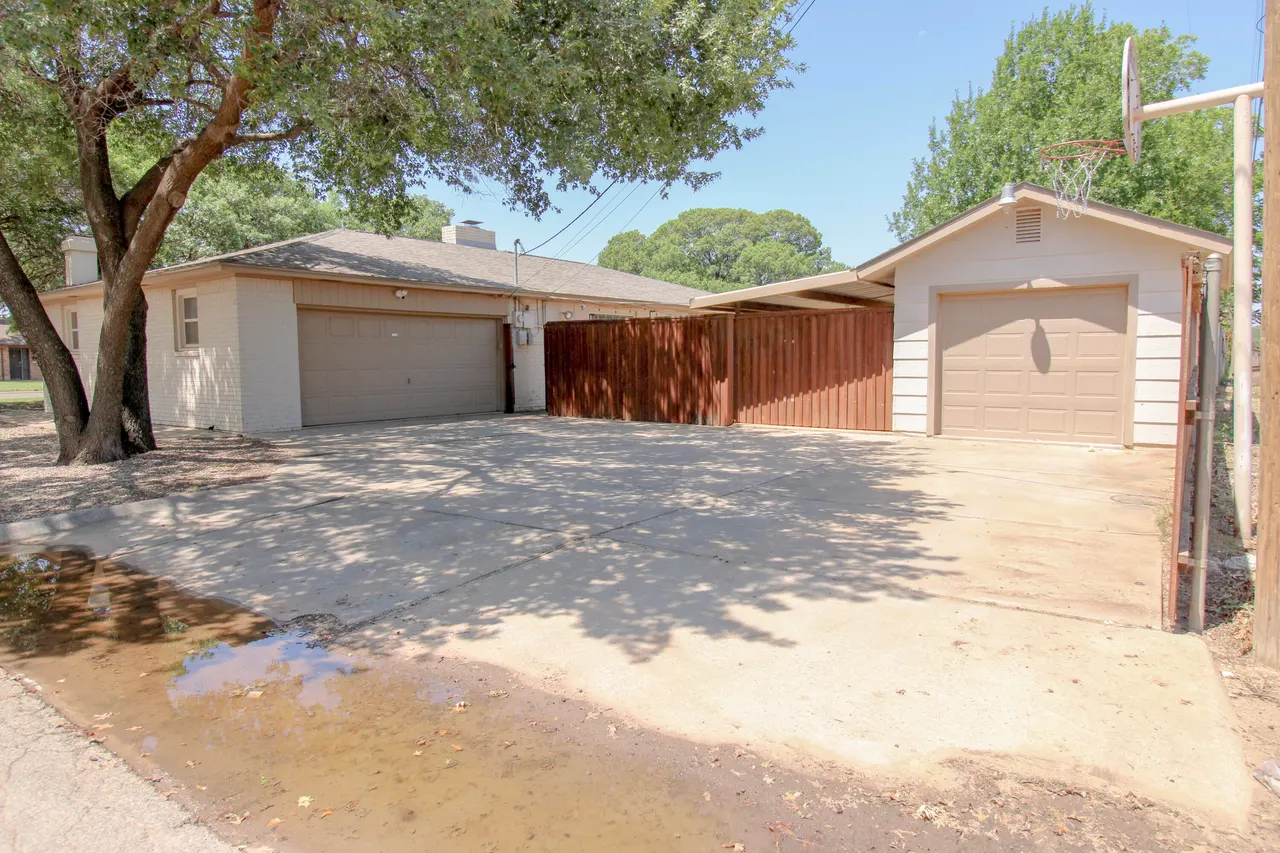 Photo 6 — 3702 48th Street, Lubbock, TX 79413