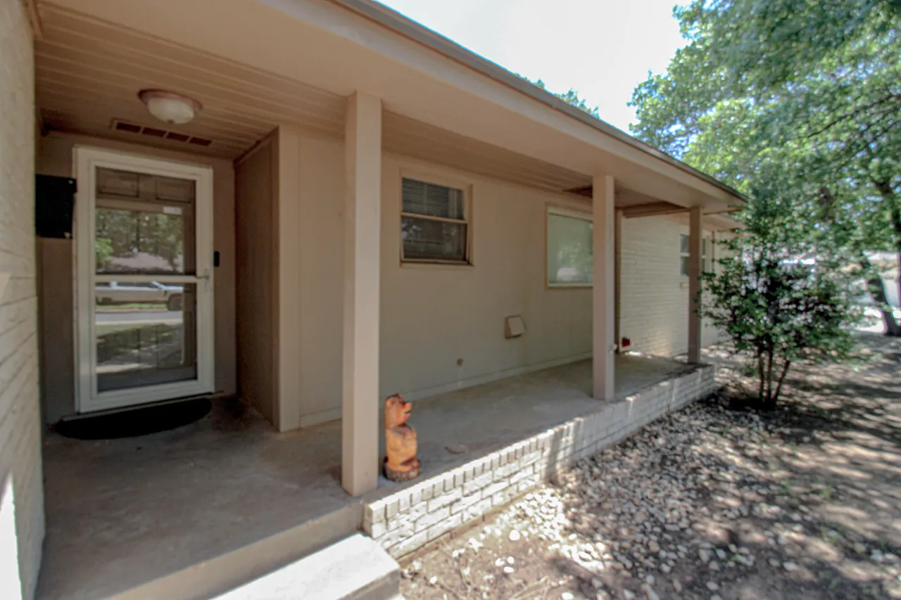 Photo 9 — 3702 48th Street, Lubbock, TX 79413