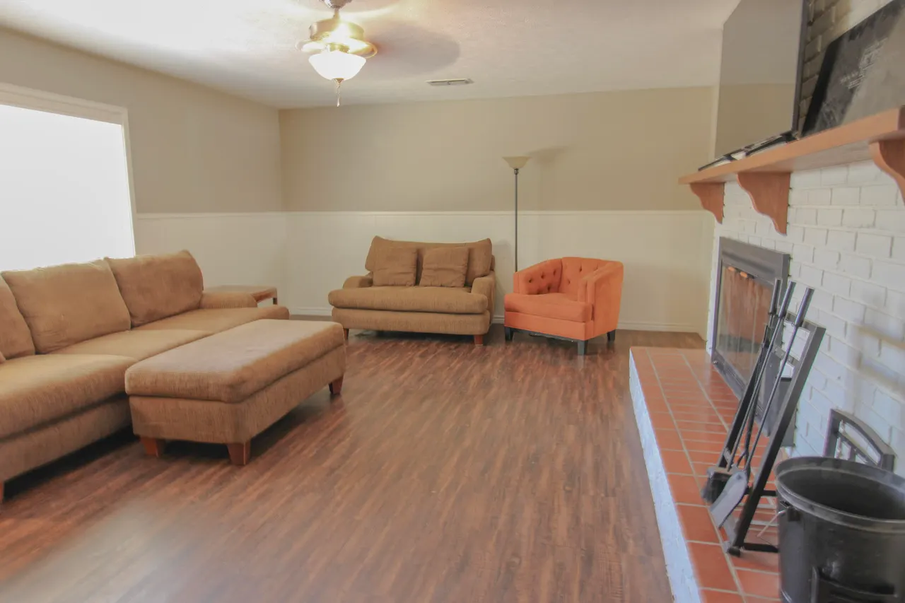 Photo 16 — 3702 48th Street, Lubbock, TX 79413