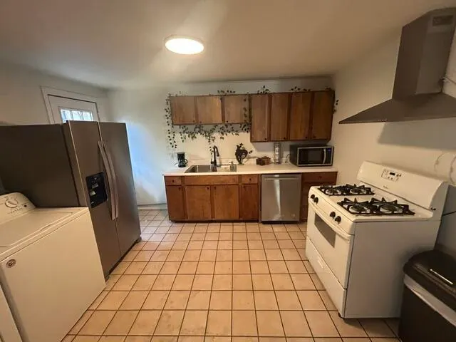 Photo 9 — 2402 26th Street, Lubbock, TX 79411
