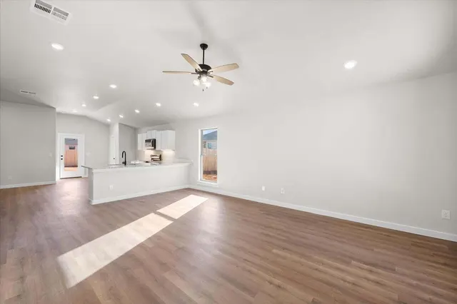 Photo 3 — 7451 28th Street, Lubbock, TX 79407