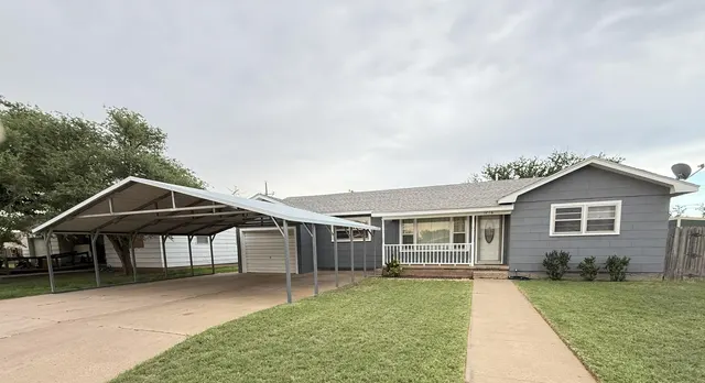 Front exterior — 1216 Avenue M, Ralls, TX 79357