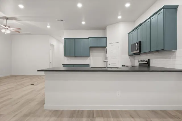 Photo 8 — 12003 Ironton Avenue, Lubbock, TX 79424