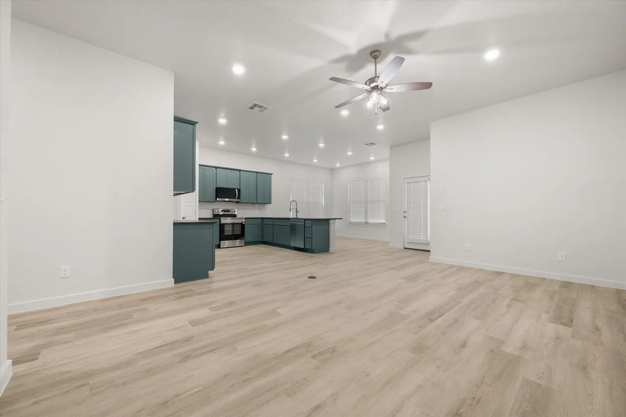 Photo 12 — 12003 Ironton Avenue, Lubbock, TX 79424