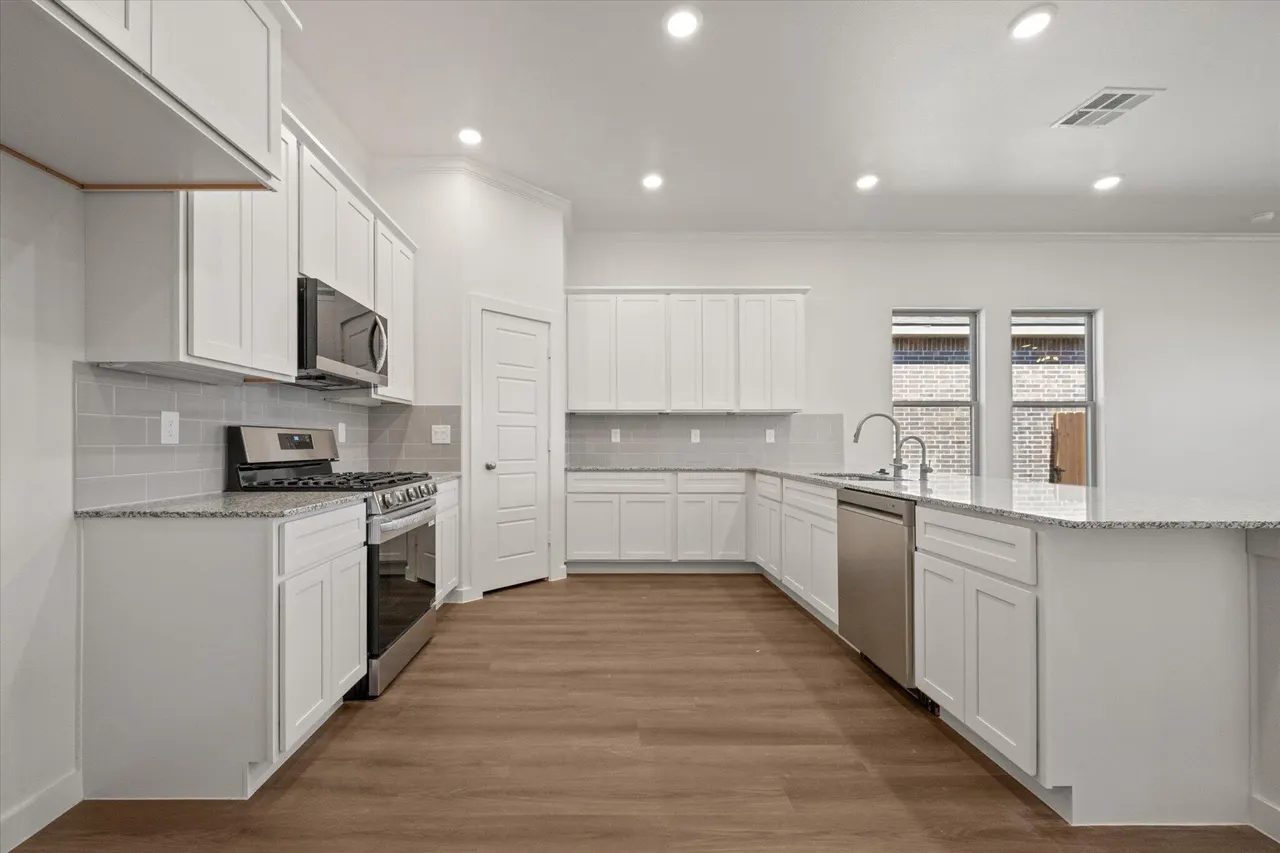 Photo 13 — 7019 16th Street, Lubbock, TX 79416