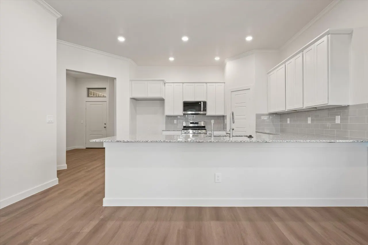 Photo 11 — 7019 16th Street, Lubbock, TX 79416