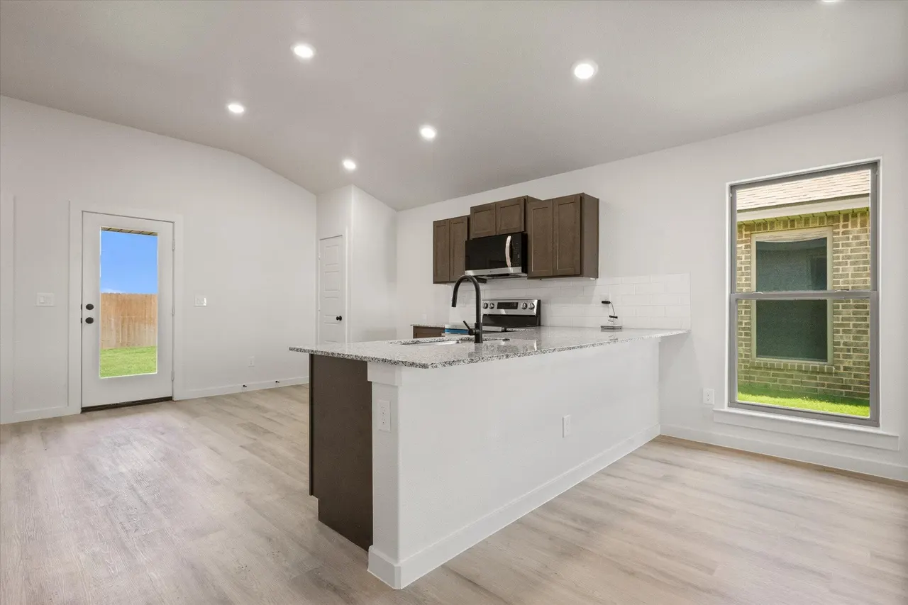 Photo 10 — 5636 Rice Street, Lubbock, TX 79416