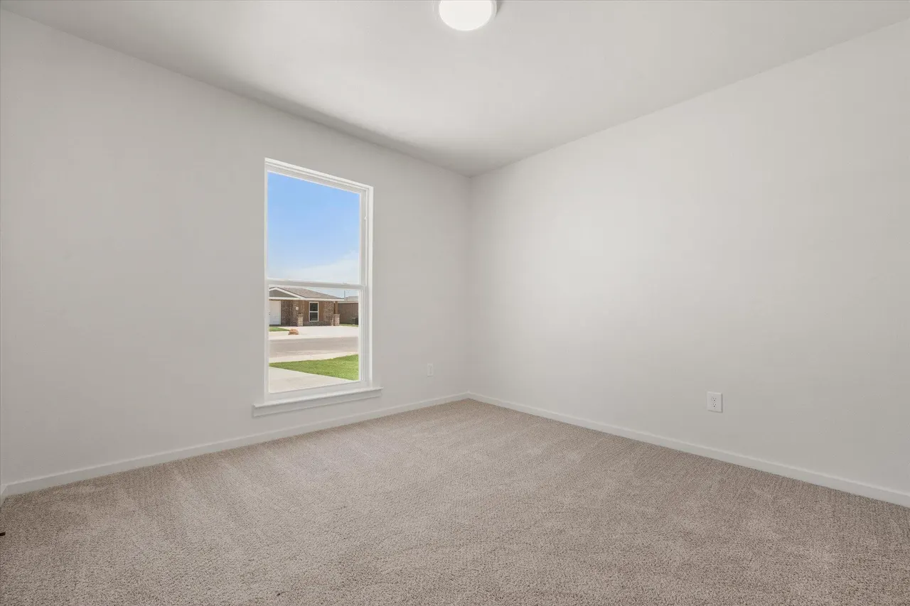 Photo 16 — 5515 Smith Street, Lubbock, TX 79416