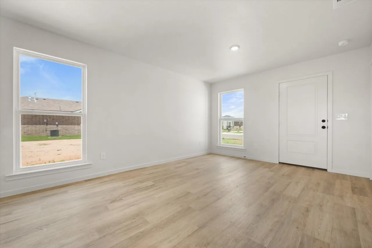 Photo 8 — 5515 Smith Street, Lubbock, TX 79416