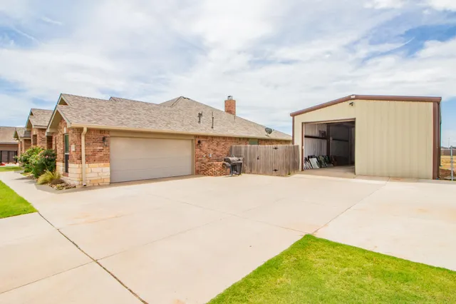 Photo 3 — 3009 128th Street, Lubbock, TX 79423